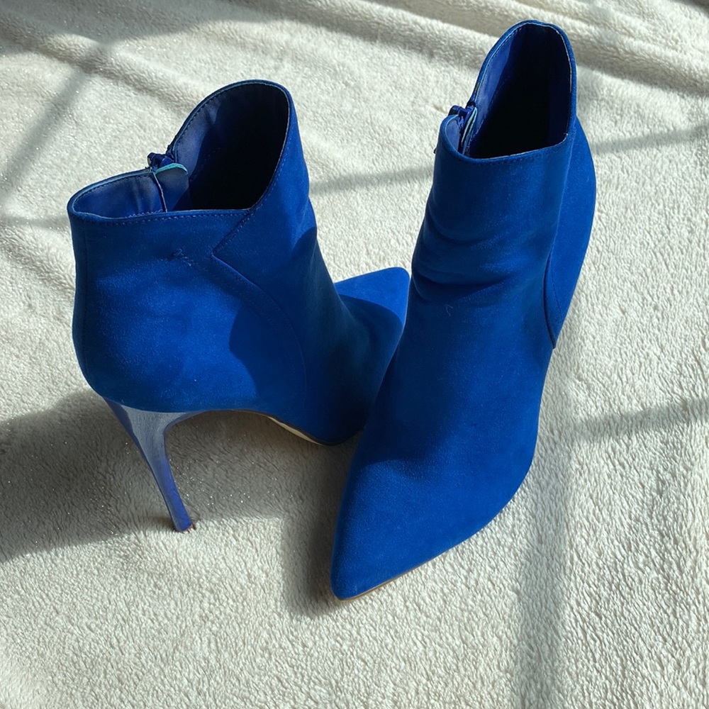 Electric Blue side zip Booties!